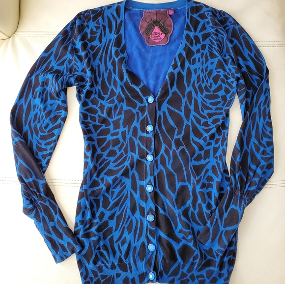 2/40$ Twelve by Twelve animal print blue cardigan - Picture 7 of 11